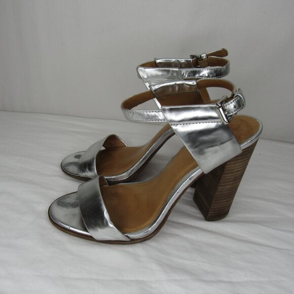 Coach LEXEY Metallic Silver Stacked Heels 4.5" Women's 8.5 - Picture 3 of 10